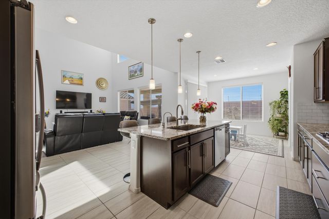 3118 Tess Court NE, Rio Rancho, NM 87144