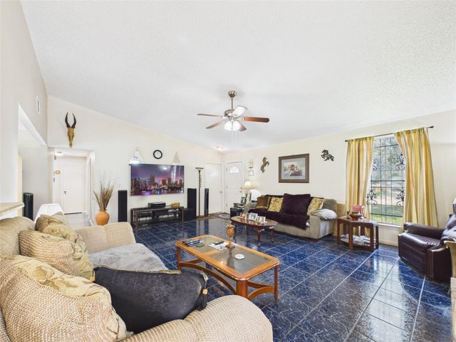 11622 Crystalwood Drive, Houston, TX 77013