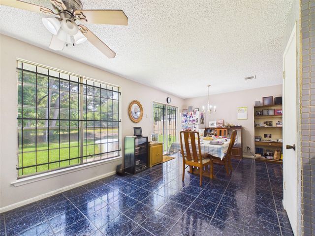 11622 Crystalwood Drive, Houston, TX 77013