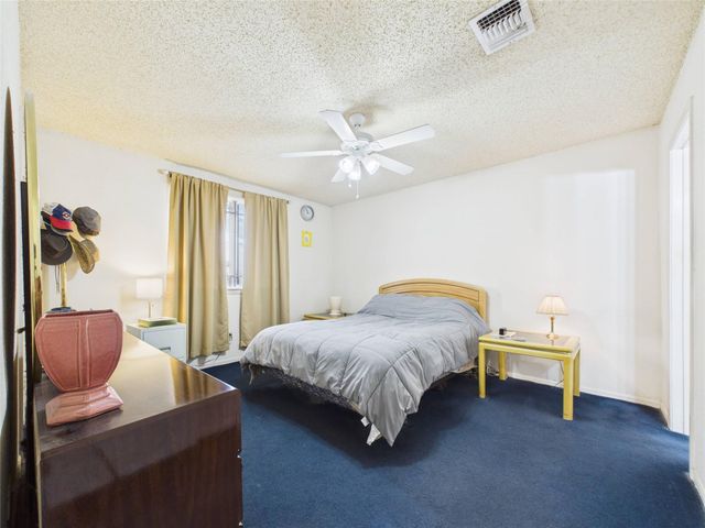 11622 Crystalwood Drive, Houston, TX 77013