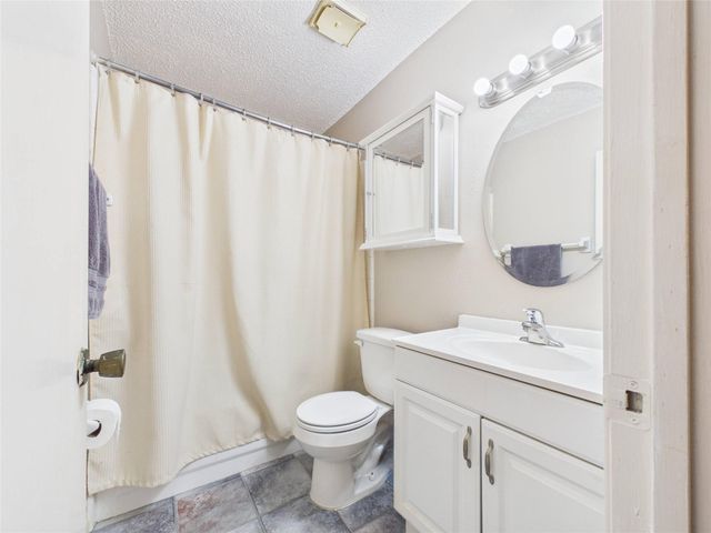 11622 Crystalwood Drive, Houston, TX 77013