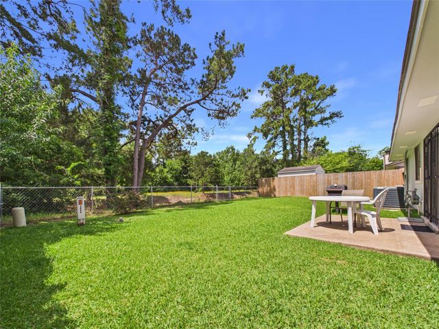 11622 Crystalwood Drive, Houston, TX 77013