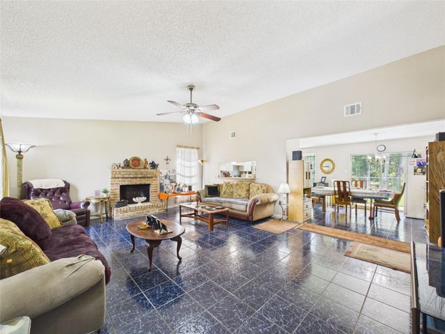 11622 Crystalwood Drive, Houston, TX 77013