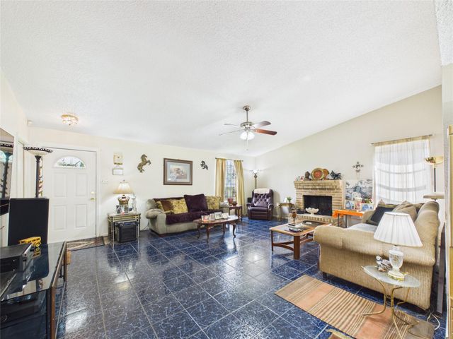 11622 Crystalwood Drive, Houston, TX 77013