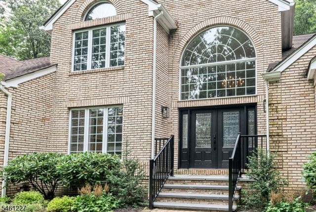 15 Crescent Ridge Rd, Rockaway Twp., NJ 07005