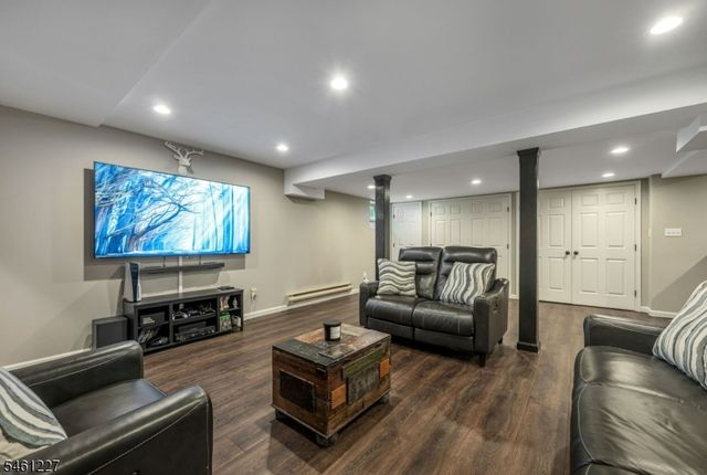 15 Crescent Ridge Rd, Rockaway Twp., NJ 07005