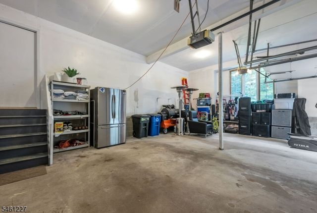 15 Crescent Ridge Rd, Rockaway Twp., NJ 07005