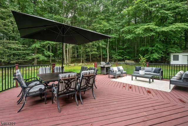 15 Crescent Ridge Rd, Rockaway Twp., NJ 07005