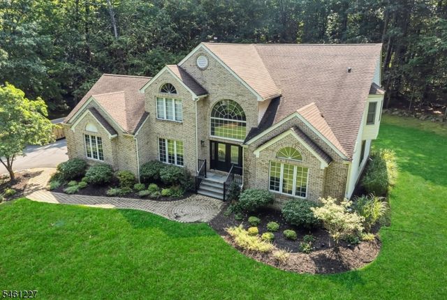 15 Crescent Ridge Rd, Rockaway Twp., NJ 07005