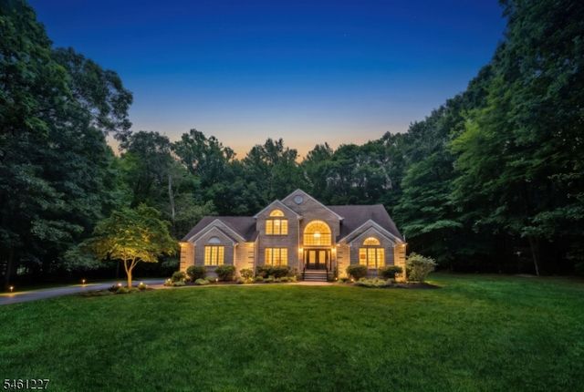 15 Crescent Ridge Rd, Rockaway Twp., NJ 07005