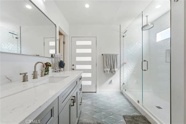 3459 Shipway Avenue, Long Beach, CA 90808