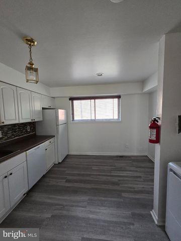 145 ECHELON RD, Voorhees, NJ 08043