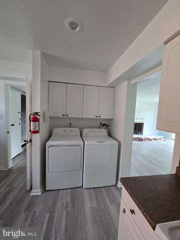 145 ECHELON RD, Voorhees, NJ 08043