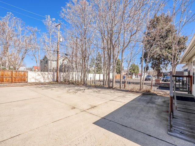 7607 Ralston Rd, Arvada, CO 80002