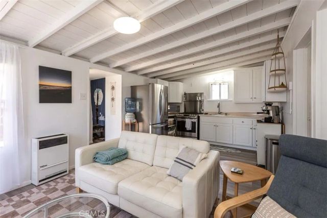 1998 Circle, Cayucos, CA 93430