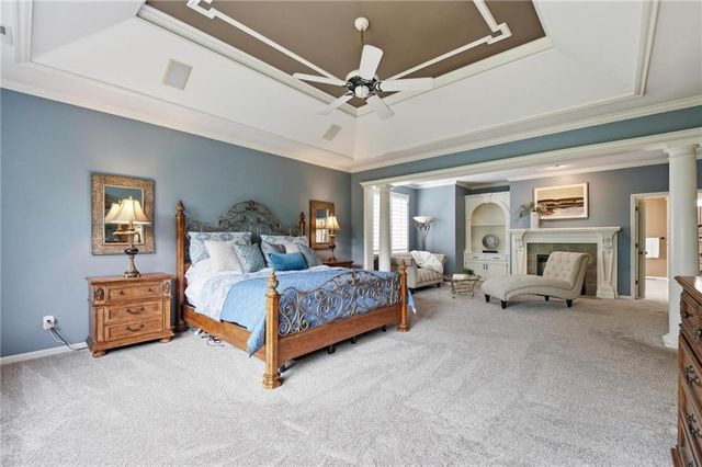 15430 Iron Horse Circle, Leawood, KS 66224