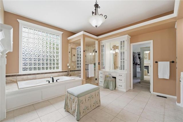 15430 Iron Horse Circle, Leawood, KS 66224