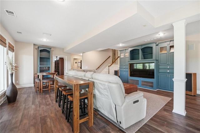 15430 Iron Horse Circle, Leawood, KS 66224