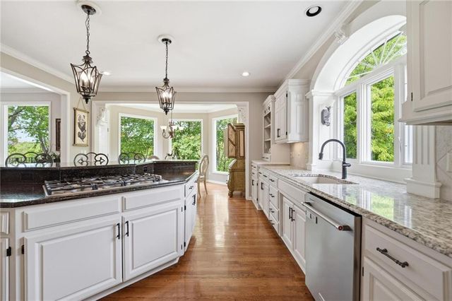 15430 Iron Horse Circle, Leawood, KS 66224