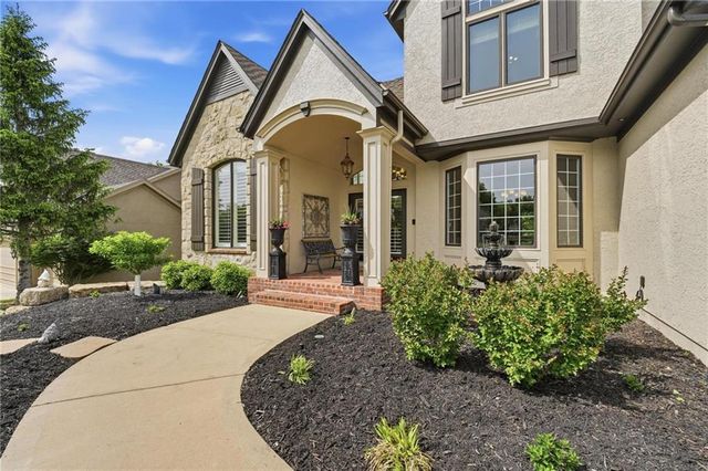 15430 Iron Horse Circle, Leawood, KS 66224