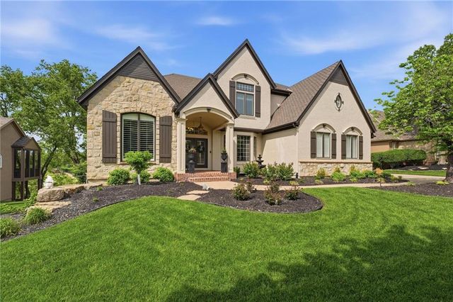 15430 Iron Horse Circle, Leawood, KS 66224