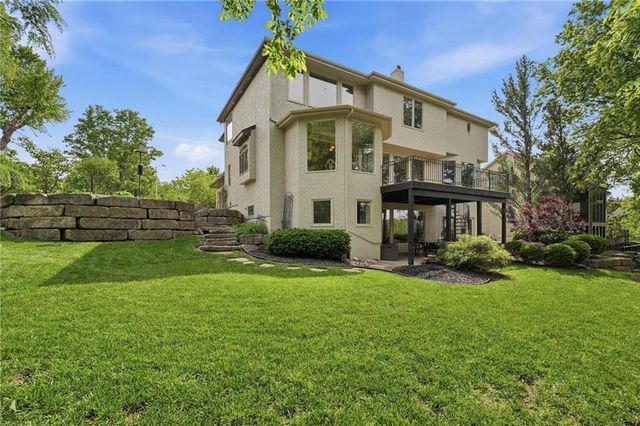 15430 Iron Horse Circle, Leawood, KS 66224
