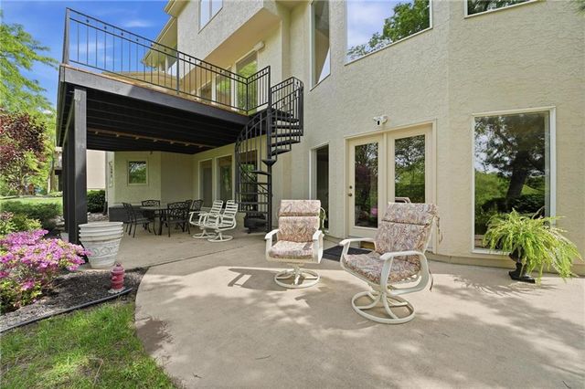 15430 Iron Horse Circle, Leawood, KS 66224