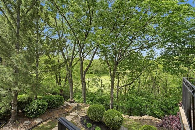 15430 Iron Horse Circle, Leawood, KS 66224