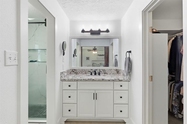 13537 Laramie Trail, Montgomery, TX 77316