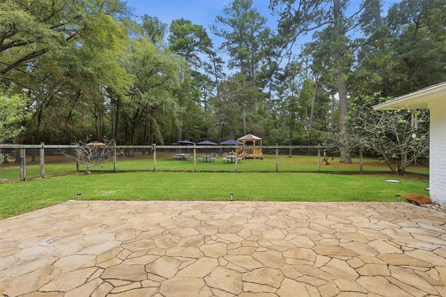 13537 Laramie Trail, Montgomery, TX 77316