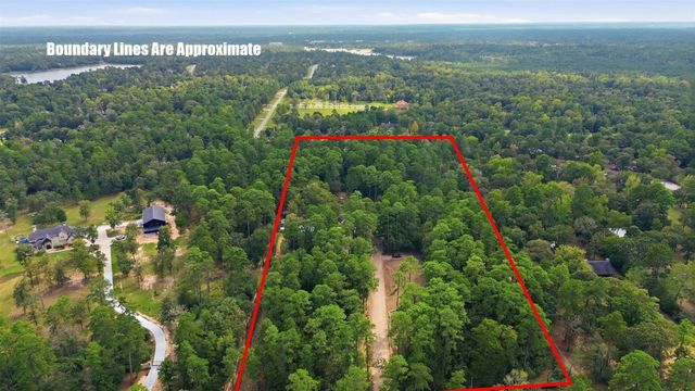 13537 Laramie Trail, Montgomery, TX 77316