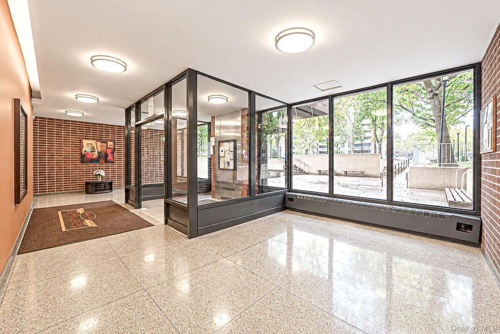 400 Cozine Avenue 1J, Brooklyn, NY 11207 — photo 3