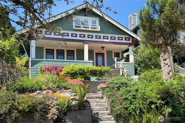 4655 Eastern Avenue N, Seattle, WA 98103