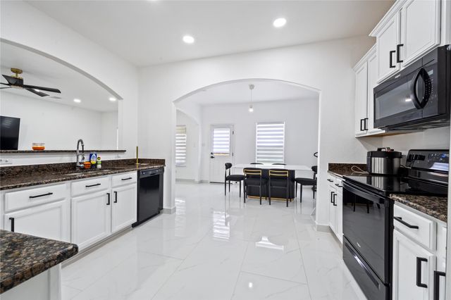 10946 Spring Brook Pass Drive, Humble, TX 77396