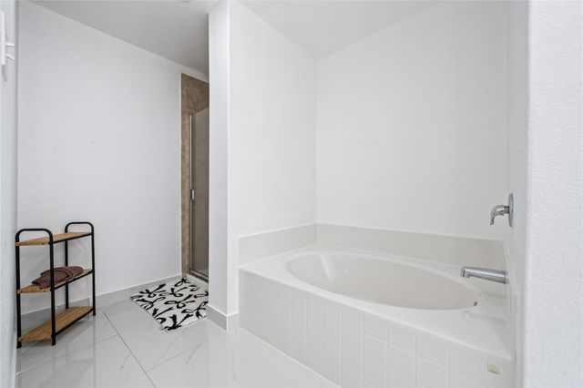 10946 Spring Brook Pass Drive, Humble, TX 77396