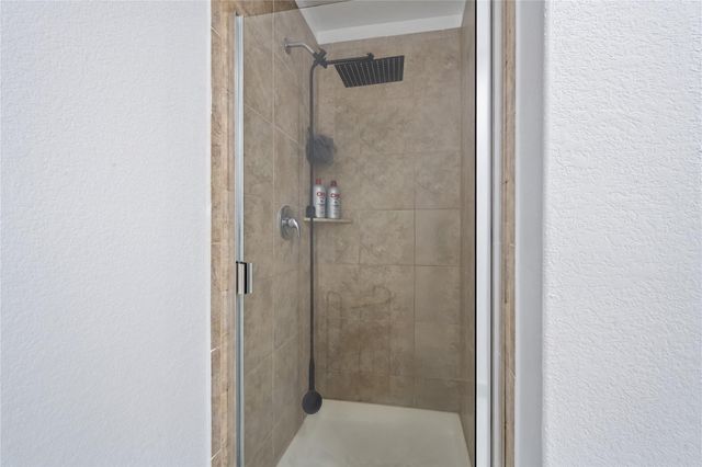 10946 Spring Brook Pass Drive, Humble, TX 77396