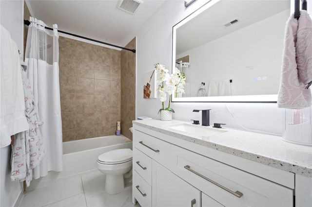 10946 Spring Brook Pass Drive, Humble, TX 77396