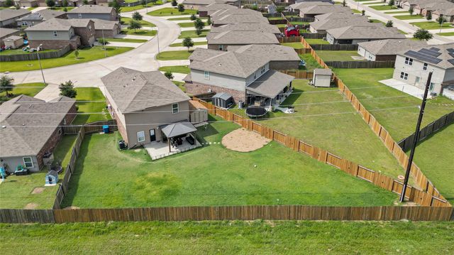 10946 Spring Brook Pass Drive, Humble, TX 77396