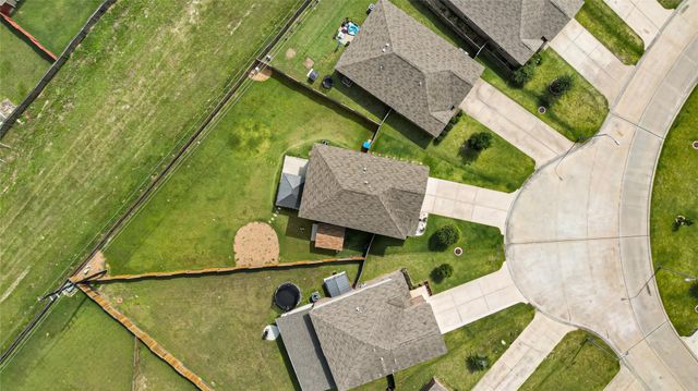10946 Spring Brook Pass Drive, Humble, TX 77396