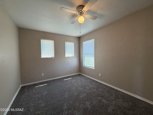 1925 S Mcconnell Drive, Tucson, AZ 85710