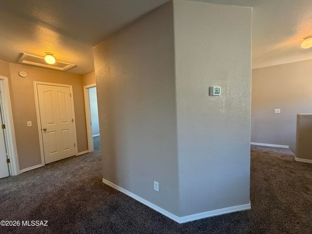 1925 S Mcconnell Drive, Tucson, AZ 85710