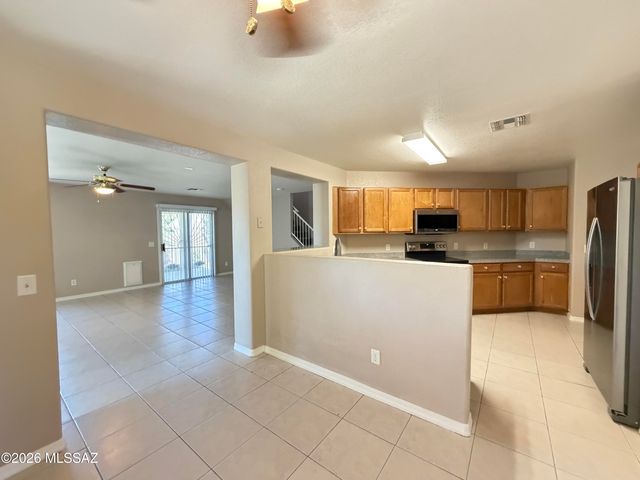 1925 S Mcconnell Drive, Tucson, AZ 85710