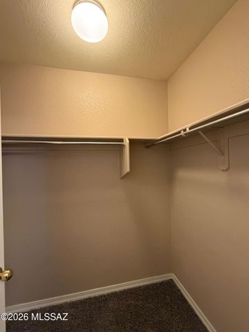 1925 S Mcconnell Drive, Tucson, AZ 85710