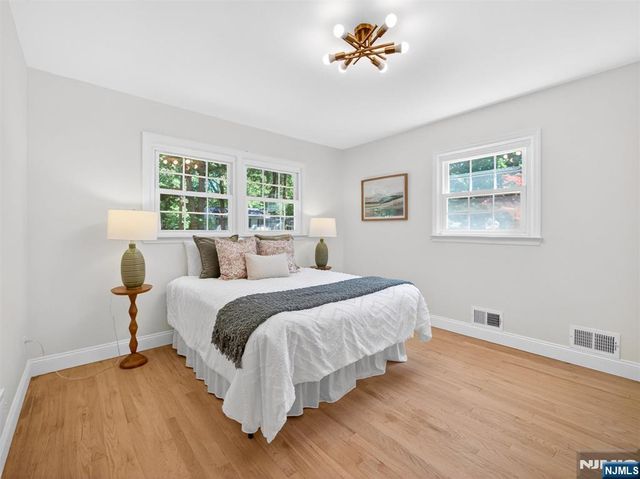 51 Bedford Place, Ramsey, NJ 07446