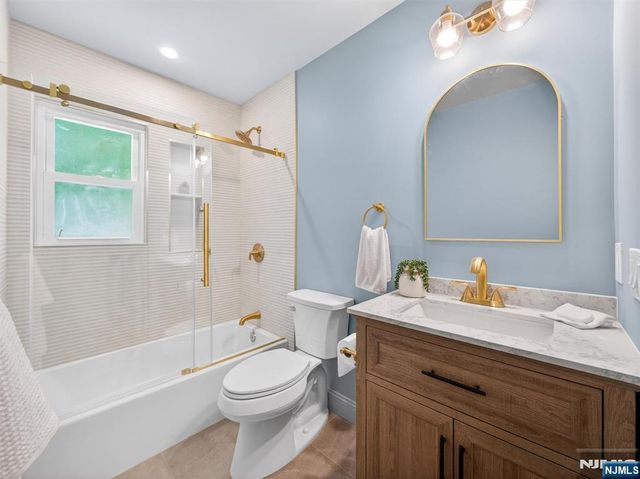 51 Bedford Place, Ramsey, NJ 07446