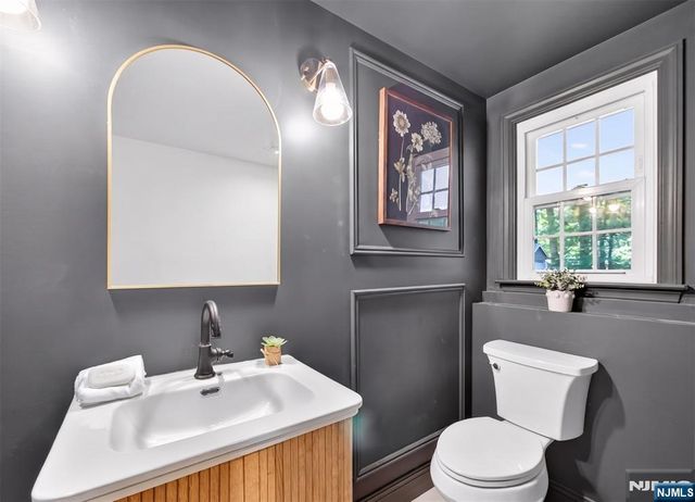 51 Bedford Place, Ramsey, NJ 07446