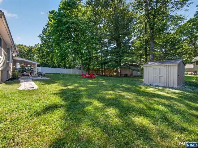 51 Bedford Place, Ramsey, NJ 07446