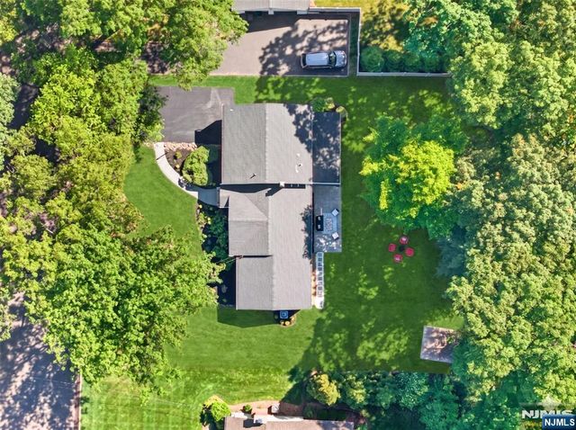 51 Bedford Place, Ramsey, NJ 07446