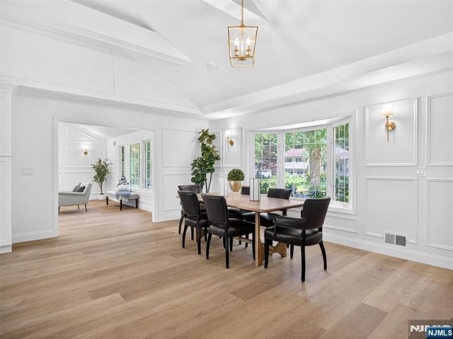 51 Bedford Place, Ramsey, NJ 07446