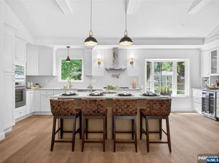 51 Bedford Place, Ramsey, NJ 07446